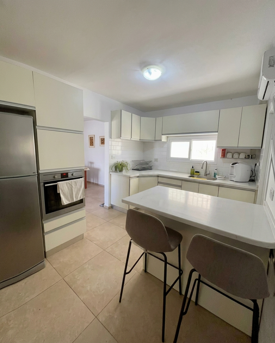 Bright Renovated Retreat