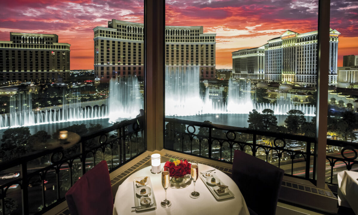 Eiffel Tower view of the Bellagio Fountain