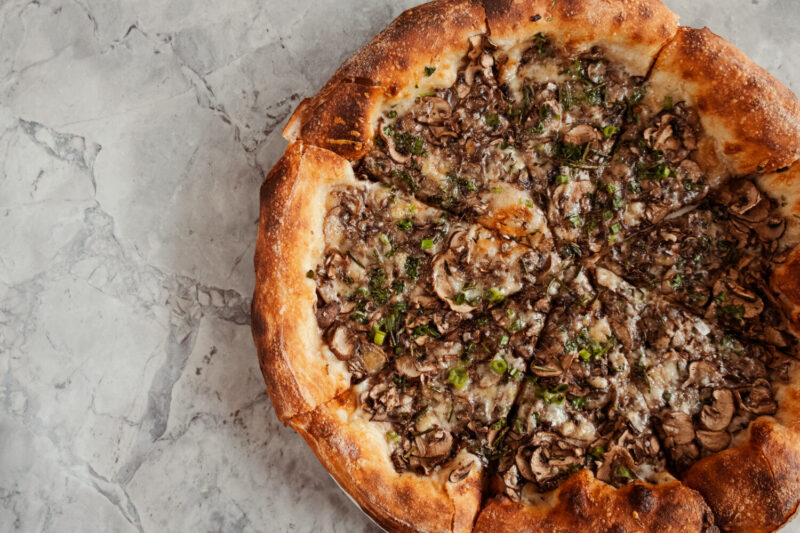 Sahved Mushroom Pizza