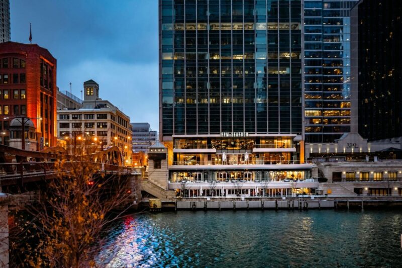 Exterior of RPM Seafood as well as Chicago River and other buildings