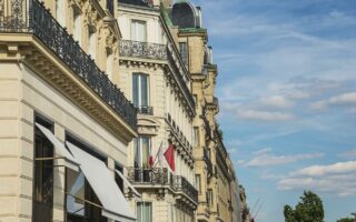 Paris : des députés veulent « réguler d’urgence » les locations touristiques
