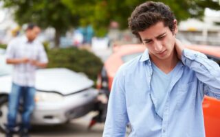 Comment être indemnisé suite à un accident causé par un conducteur non assuré