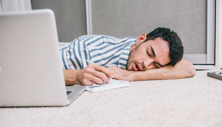 Lutte contre l’insomnie : conseils, traitements et prise en charge des troubles du sommeil