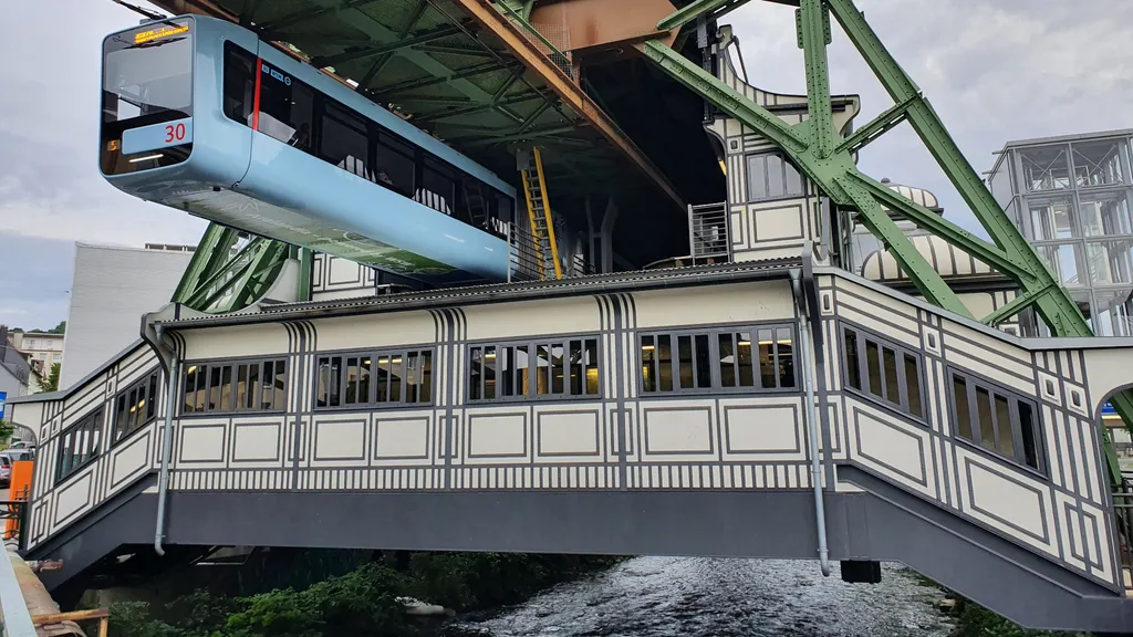 Wuppertal: Bummel durch Barmen individuelle Stadtführung