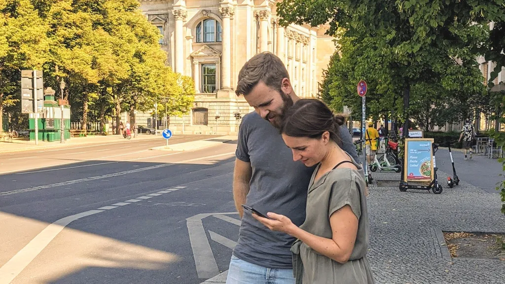 Fun Facts Tour Alexanderplatz - Brandenburger Tor individuelle Stadtführung