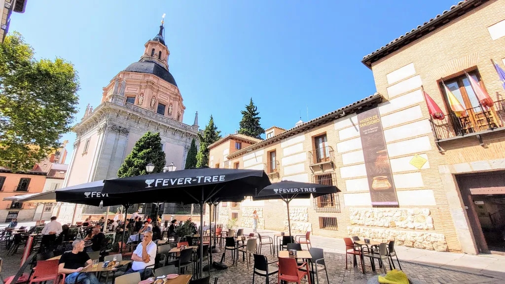 Plaza San Andres am Museo de Isidro Madrid: Mauren, Christen und Moderne in La Latina individuelle Stadtführung