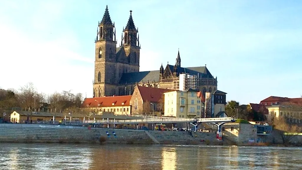 Magdeburg entdecken - Die Elbuferpromenade individuelle Stadtführung