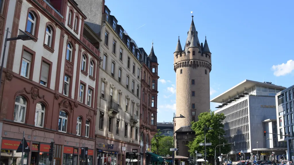 Eschenheimer Turm Rund um den Frankfurter Römer individuelle Stadtführung