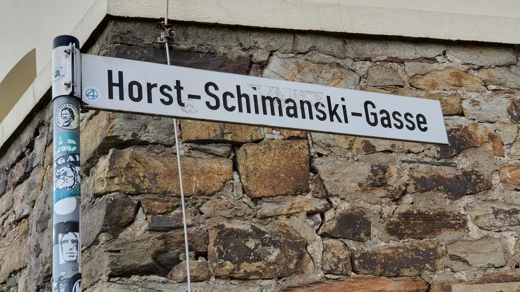 Entdecke Schimanski's Drehorte in Duisburg-Ruhrort individueller Stadtrundgang