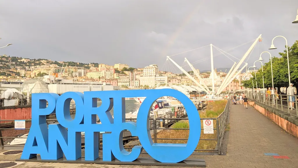 Genua: Schöne Plätze, kleine Gassen, große Schiffe individuelle Stadtführung