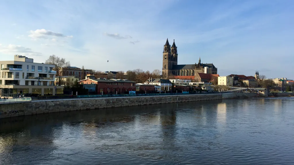 Magdeburg entdecken - Die Elbuferpromenade individuelle Stadtführung
