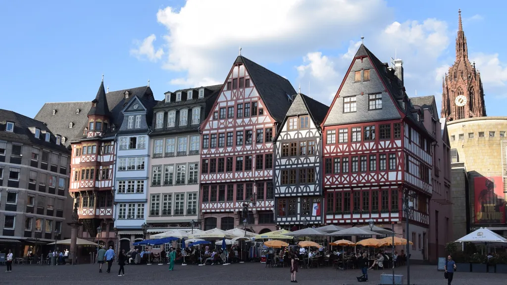 Römerberg Frankfurt Rund um den Frankfurter Römer individuelle Stadtführung