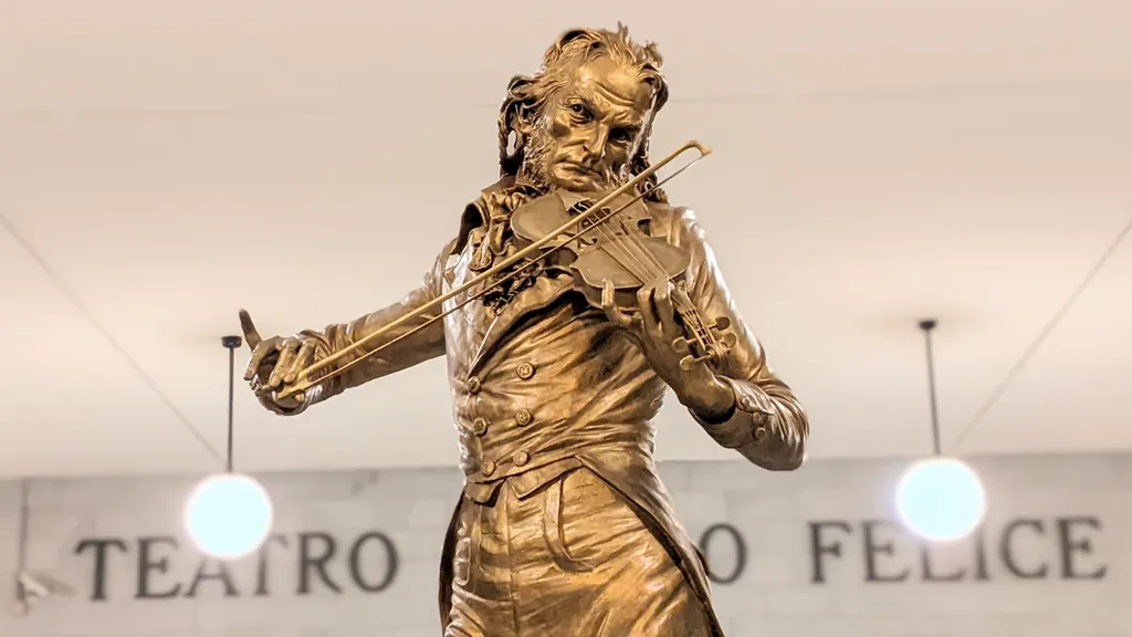 Genua: Schöne Plätze, kleine Gassen, große Schiffe individuelle Stadtführung