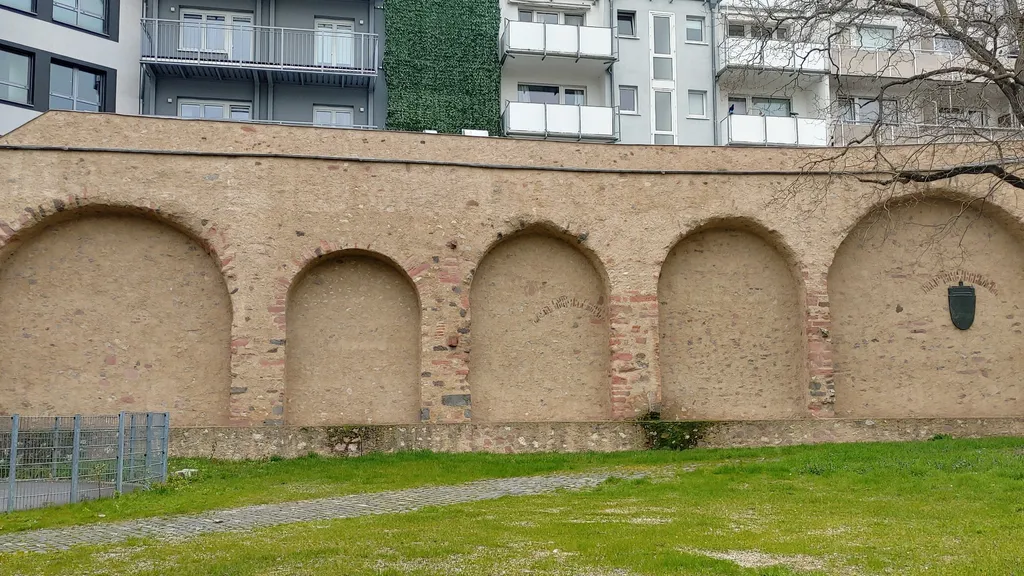 Radtour entlang der Stadtmauer Frankfurt individuelle Stadtführung