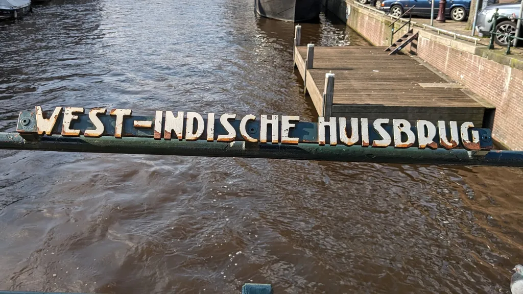 Amsterdam „kleine Geschichten” Entdeckertour individuelle Stadtführung