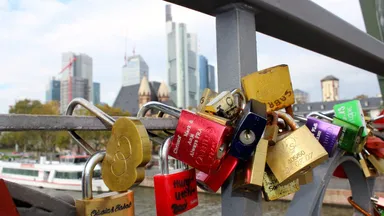 Stadtrallye zu Lieblings💛 Orten in Frankfurt Stadtführung