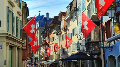 Zürich Rundgang zu den Highlights der Altstadt Stadtführung Zürich Rundgang zu den Highlights der Altstadt Stadtführung