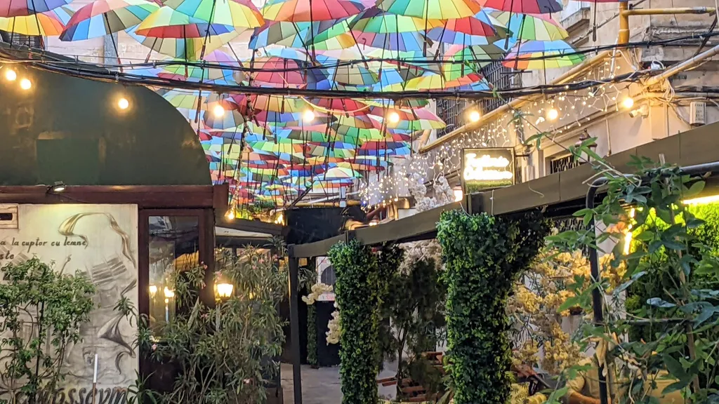 Bukarest: Altstadt & Szeneviertel Sightseeing individuelle Stadtführung