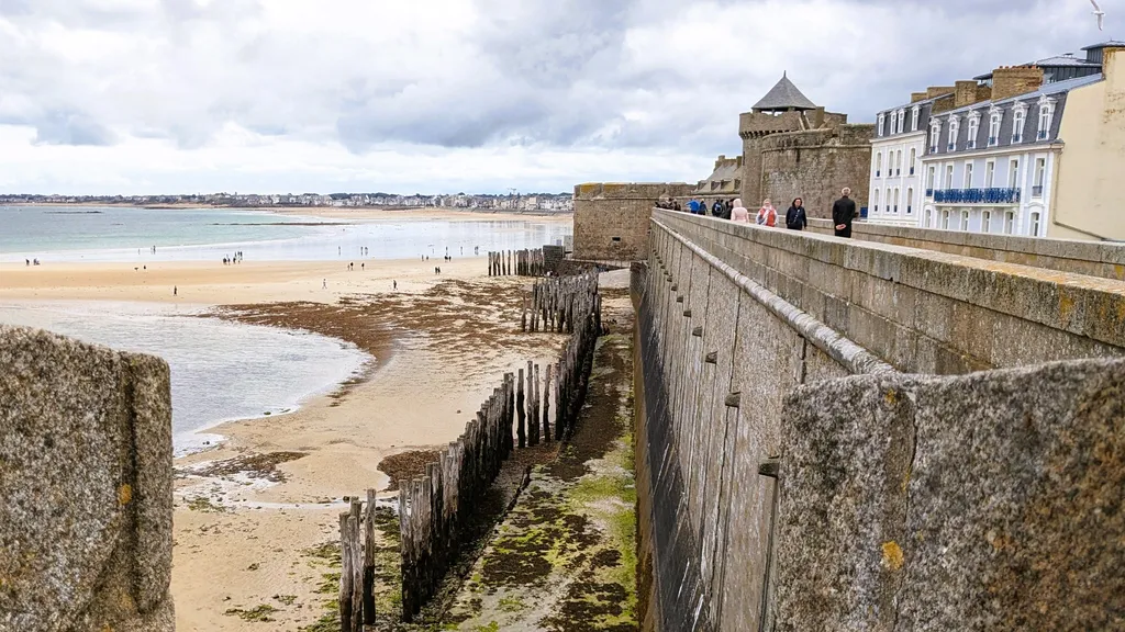 Saint-Malo Führung durch die historische Altstadt individuelle Stadtführung