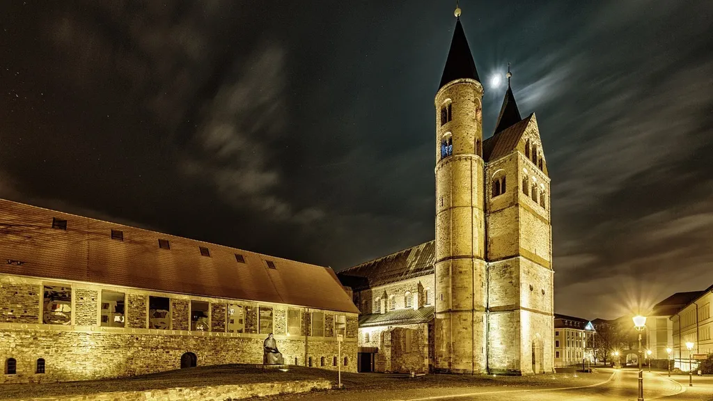 Kloster \ Magdeburg Führung - Dom, Kloster, Grüne Zitadelle individuelle Stadtführung