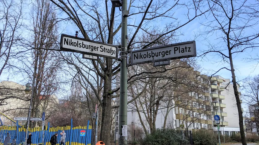 Der Nikolsburger Platz war der Rückzugsort der Detektive