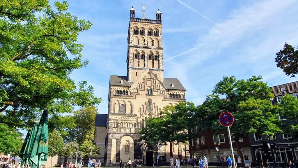 Neuss: Von Römern, Heiligen und Schützen individuelle Stadtführung