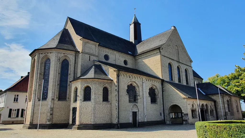 Kaiserswerth Rundgang Kaiserpfalz und Seidenweber individuelle Stadtführung