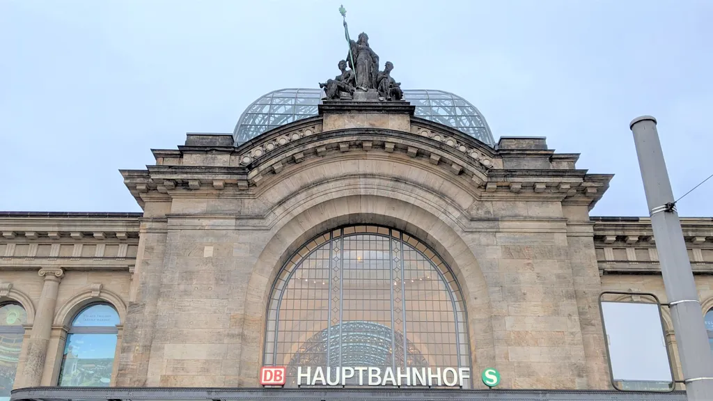 Geheimnisvoller Hauptbahnhof Dresden individuelle Stadtführung