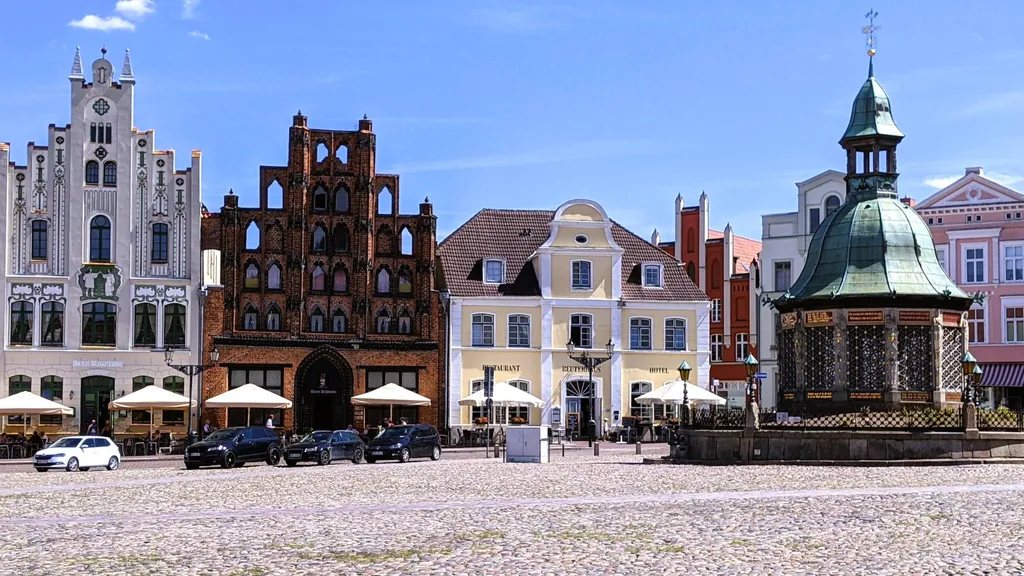 Erlebnistour Altstadt und Hafen Führung Wismar individuelle Stadtführung