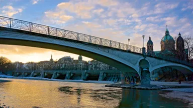 Isar Spaziergang zum 💛 München kennenlernen Stadtführung