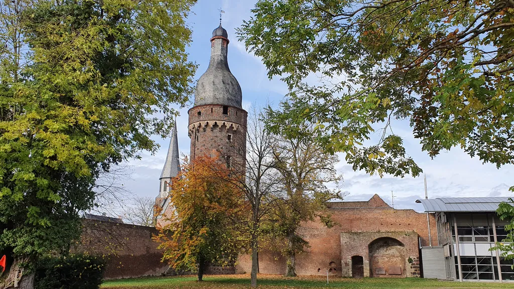 Rundgang durchs Mittelalter in der Feste Zons individuelle Stadtführung