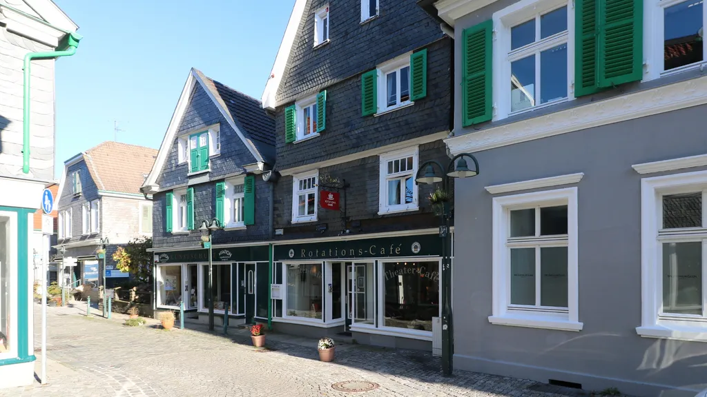 Historische Altstadt Röntgenmuseum und Fachwerk in Remscheid-Lennep individuelle Stadtführung