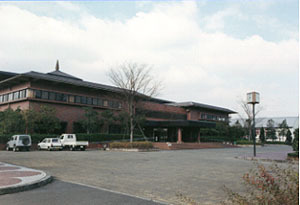 芝運動公園総合体育館のメイン画像です