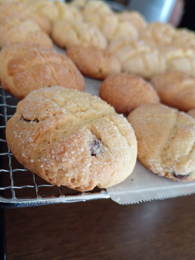 材料四つで簡単に作れるメロンパン風クッキー