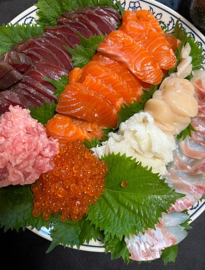 【大奮発メニュー】魚を漬けにして手巻き寿司