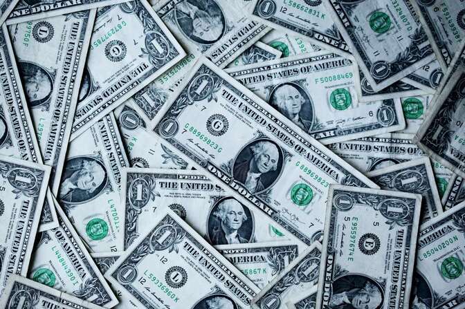 減額なしで失業保険受給しながらクラウドソーシングで金を稼ぐ方法
