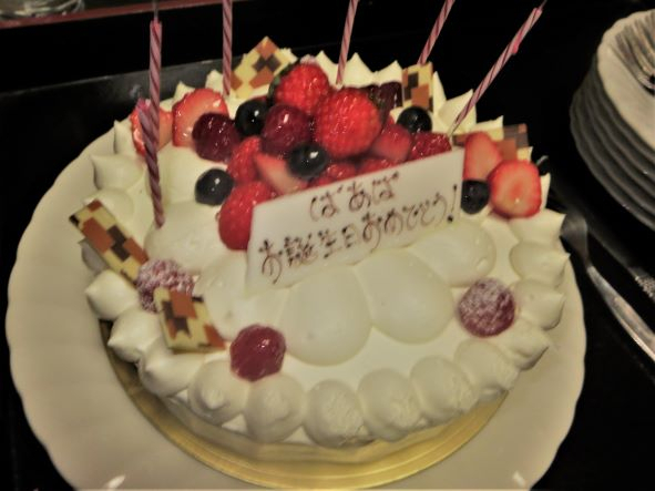 祖父母から届く段ボール～何故あんなに沢山の物が詰まっているのか～