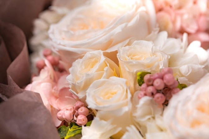 【結婚式場選びは最初が大事！】節約しながら良い想い出を作りましょう🎵