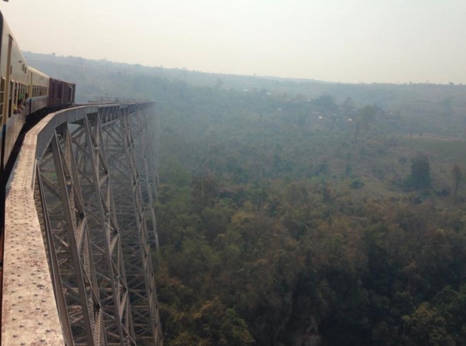 【🌍おすすめ世界旅行先🌍】世界一危険な鉄橋　ゴッティ鉄橋