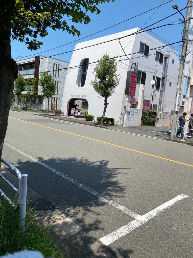 【立川】ピアノが弾ける店/アーティストも来るオシャレな『街カフェCOCOON』【体験談あり】