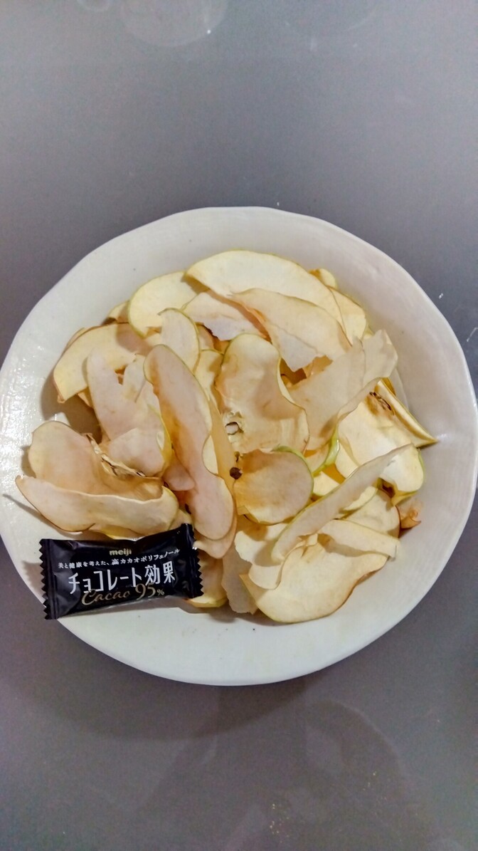 蓄熱暖房機で作る簡単🍎ドライフルーツ作り