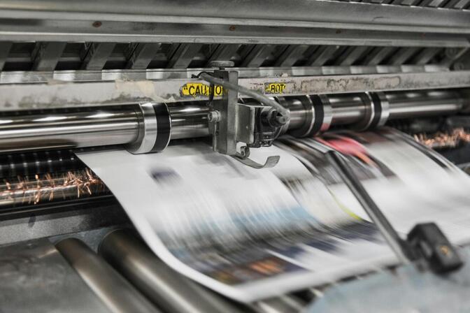 【プレゼントにも🎉】生まれた日の新聞が読める！？ コンビニで簡単に印刷できます！