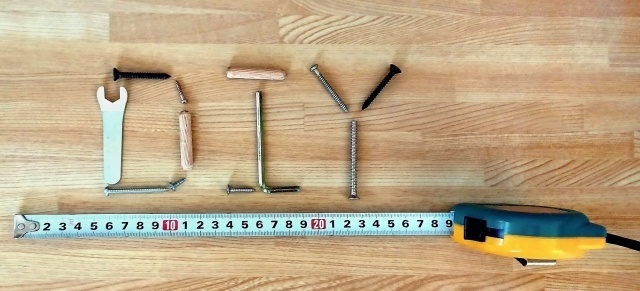 簡単！　玄関ドアの鍵交換DIY　ドライバー１本のみ