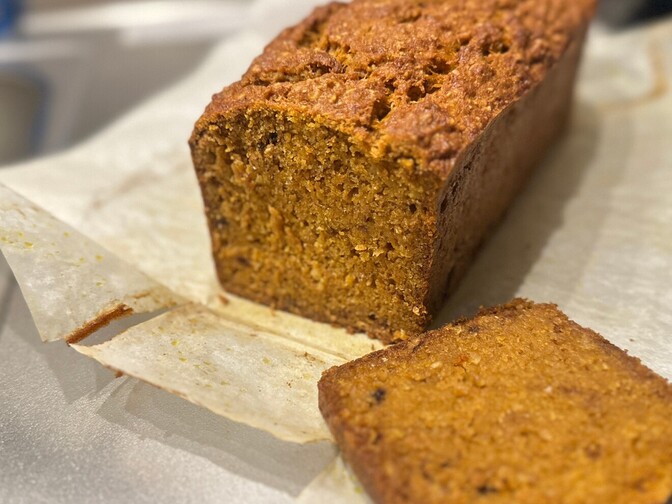 フロスティング無し！ヘルシーおいしーキャロットケーキ！