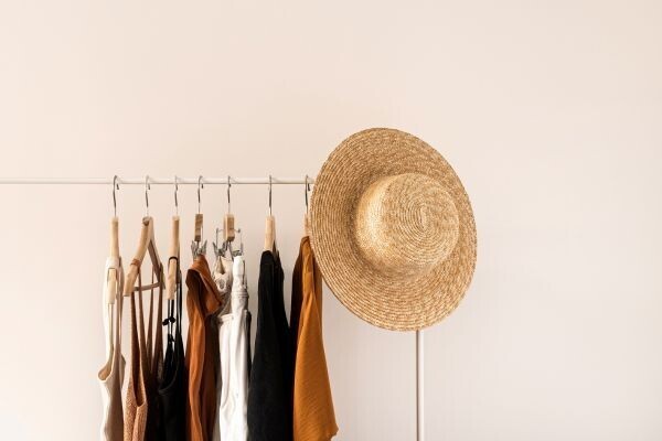 「着る服がない！」から卒業しよう。私服の制服化で、毎朝がちょっとラクになった話