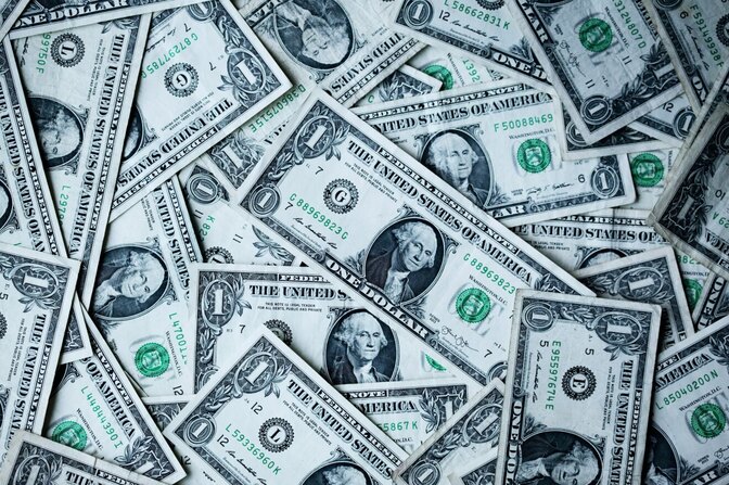 ［あなたが求めている知識はどれ？］初学者におすすめのマネー本4冊を徹底比較💴