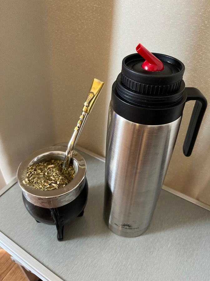 メッシやスアレスが常飲する南米の飲み物「マテ茶」について解説します！
