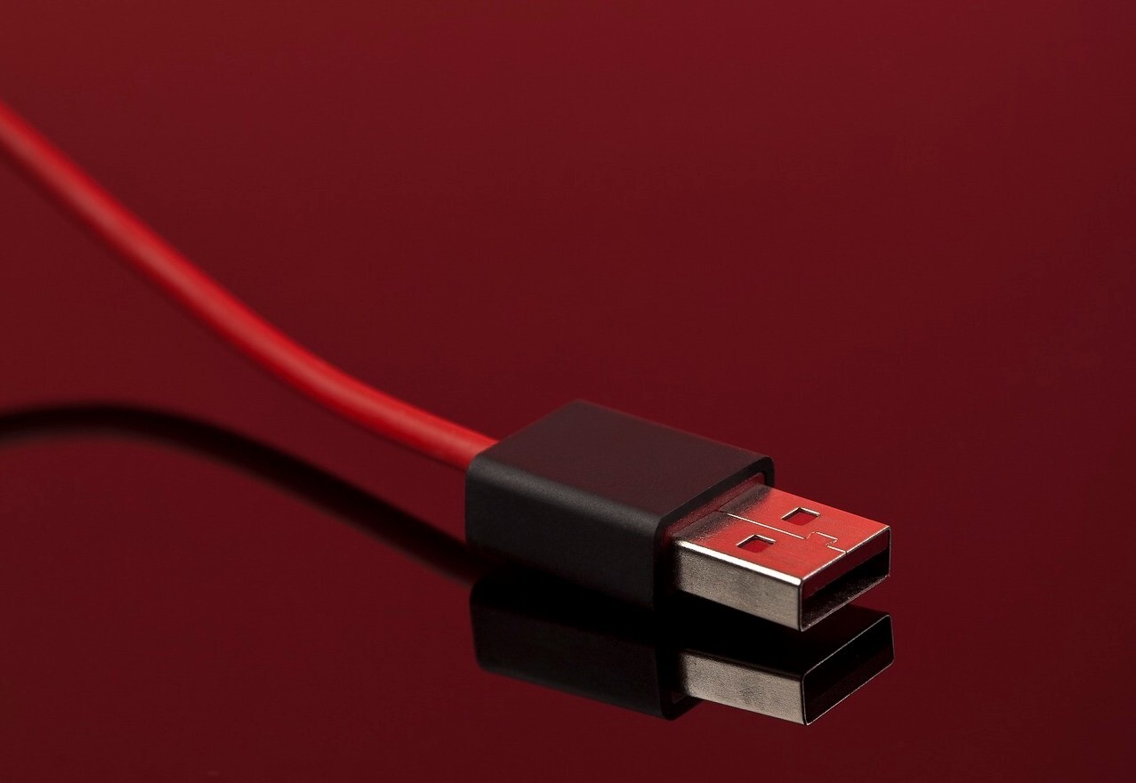 phone-connector-g1acc81431_1920.jpg