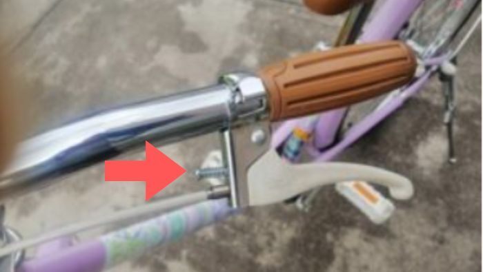 子供自転車のブレーキレバー.jpg