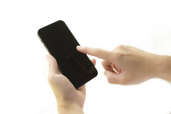 スマホ24626271_s.jpg